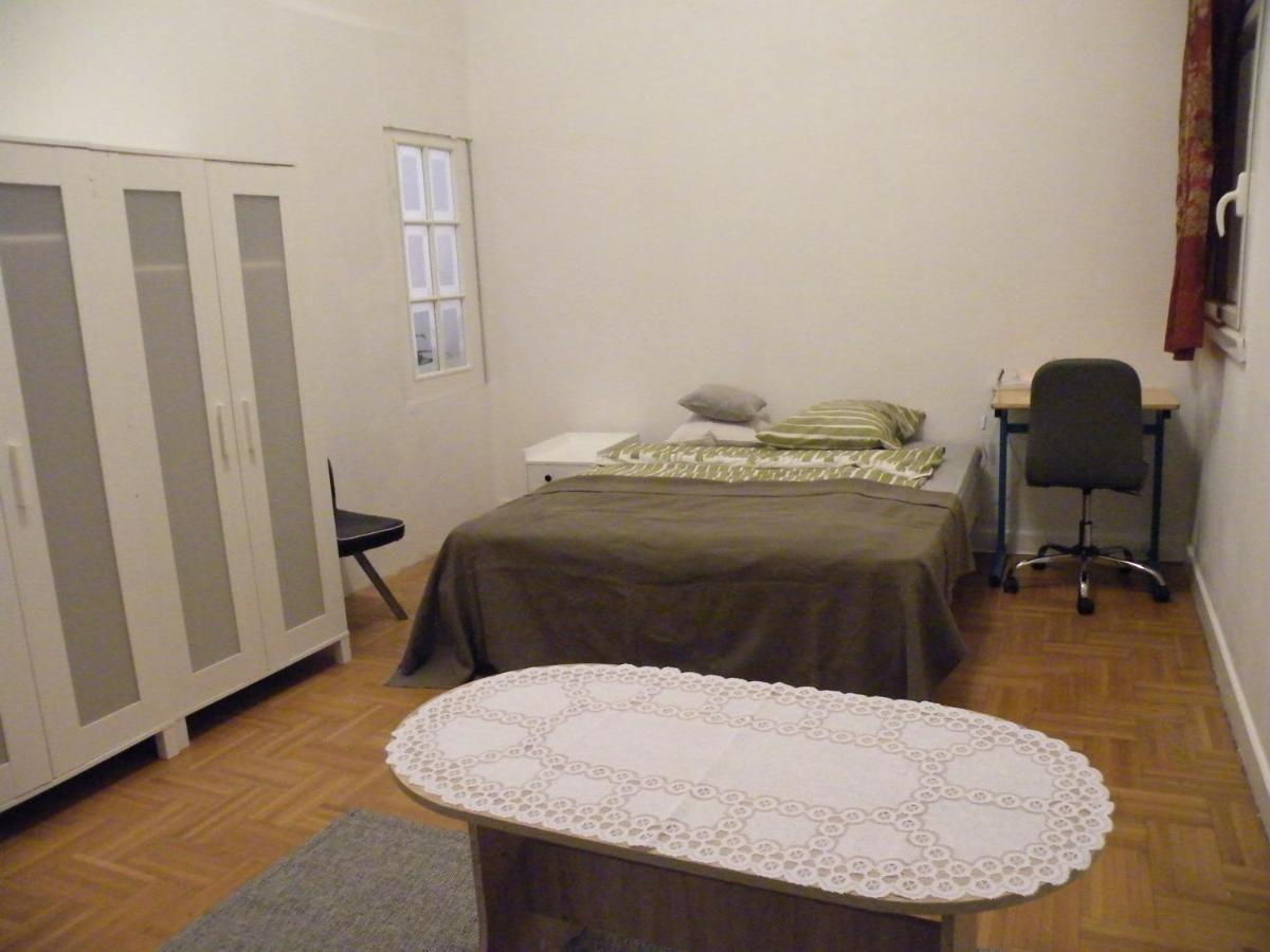 Appartement F3 -Plaisir Moins Cher - Jusqu'A 8Personnes Le Mee-sur-Seine Bagian luar foto