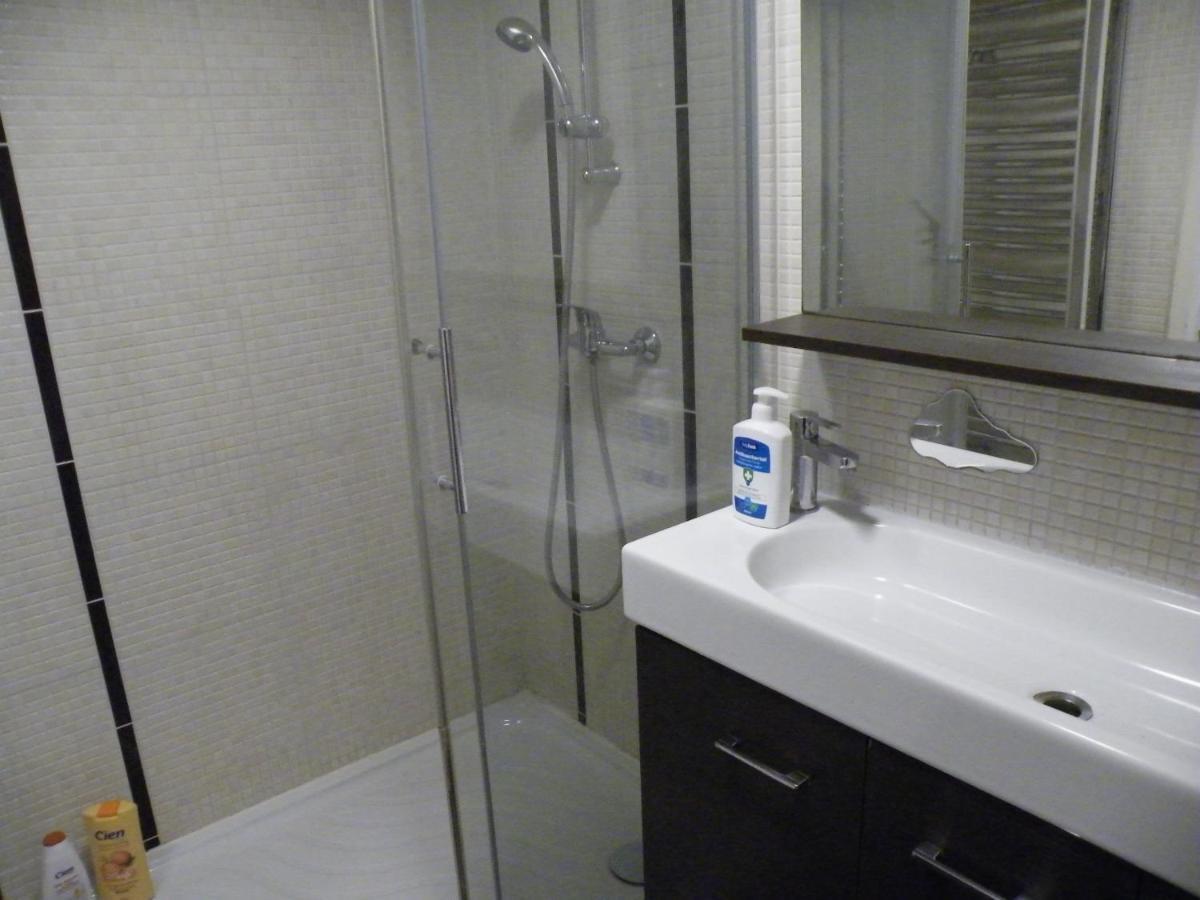 Appartement F3 -Plaisir Moins Cher - Jusqu'A 8Personnes Le Mee-sur-Seine Bagian luar foto